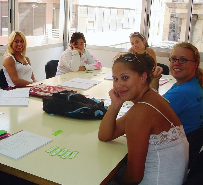 Spanish_courses_in_Alicante- Spanish_class