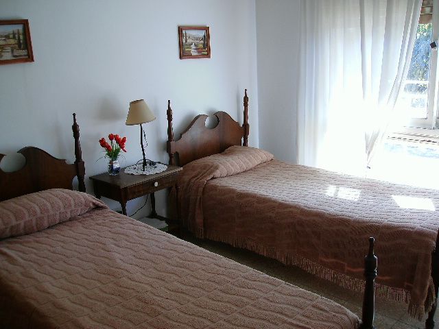Coined Cordoba - Accommodations