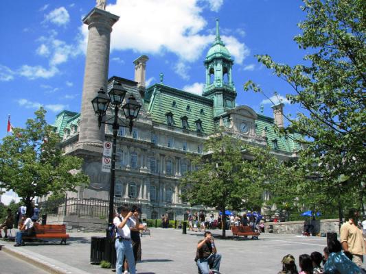 French Courses in Montreal - Jacques Cartier Place