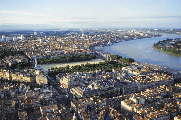 French Courses in Bordeaux - Aerial View